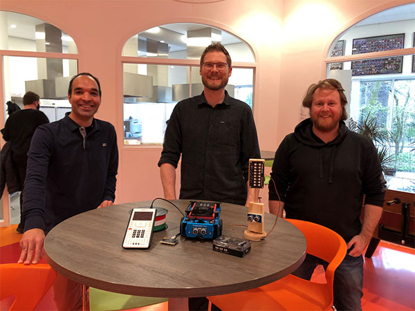 Zeno van der Zalm, Harro Beek and Gertjan Schreur compõem a equipa de Pensamento Computacional 